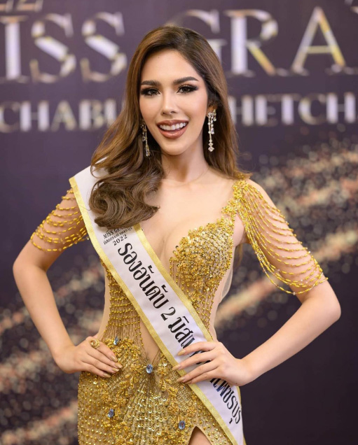 เปิดประวัติ แก้ม สรัลรัตน์ นางแบบสาวสวย ที่ไฮโซเก๊เคยแชทจีบ