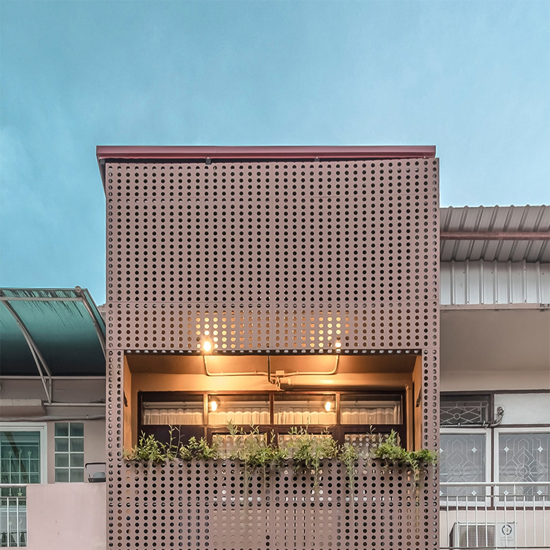 รีโนเวทตึกแถวร้าง 3 ชั้น งบ 4 ล้าน