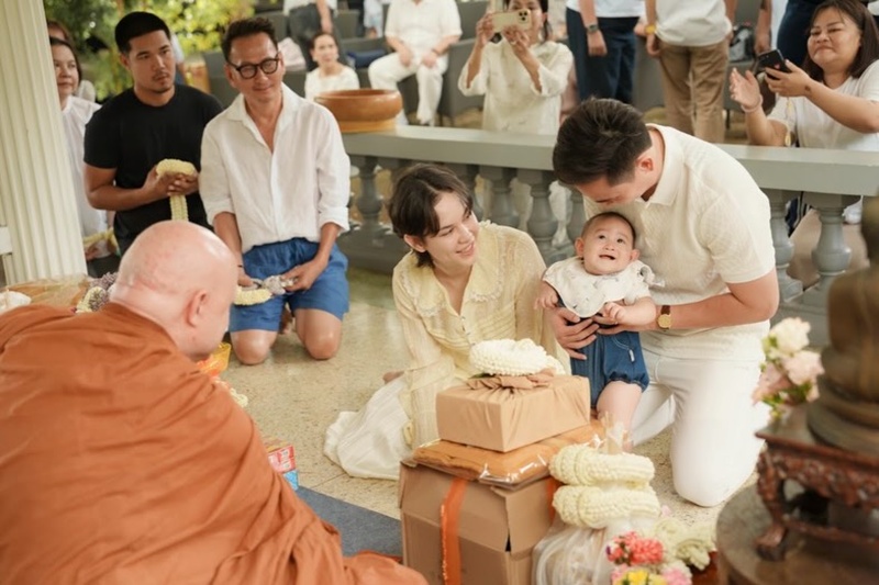 แมท ภีรนีย์ พา น้องภีรันทร์ เข้าวัด