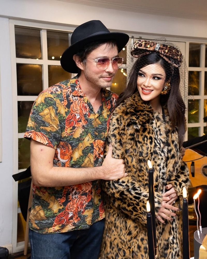 ฮิวโก้ - ฮาน่า ครบรอบแต่งงาน 16 ปี 