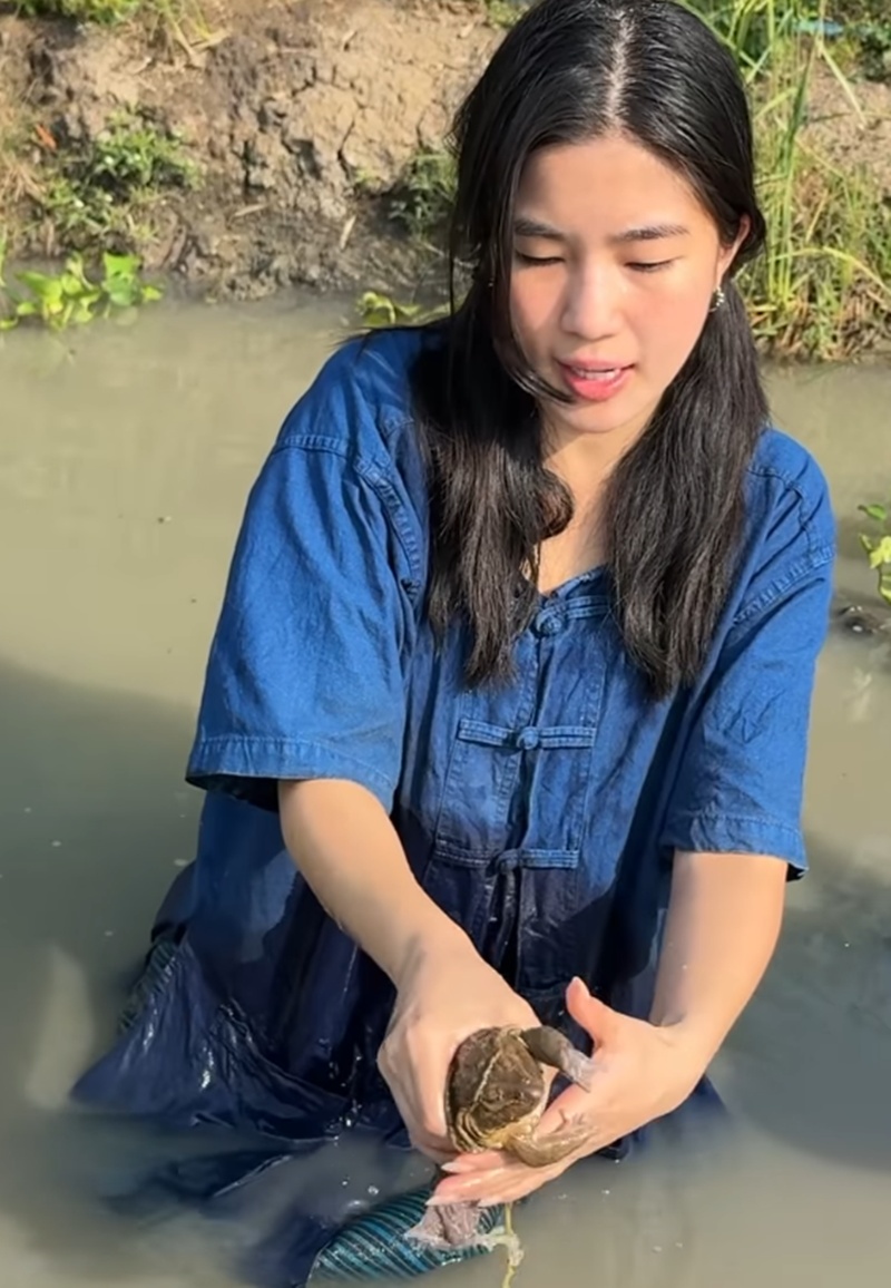 ก้อย อรัชพร