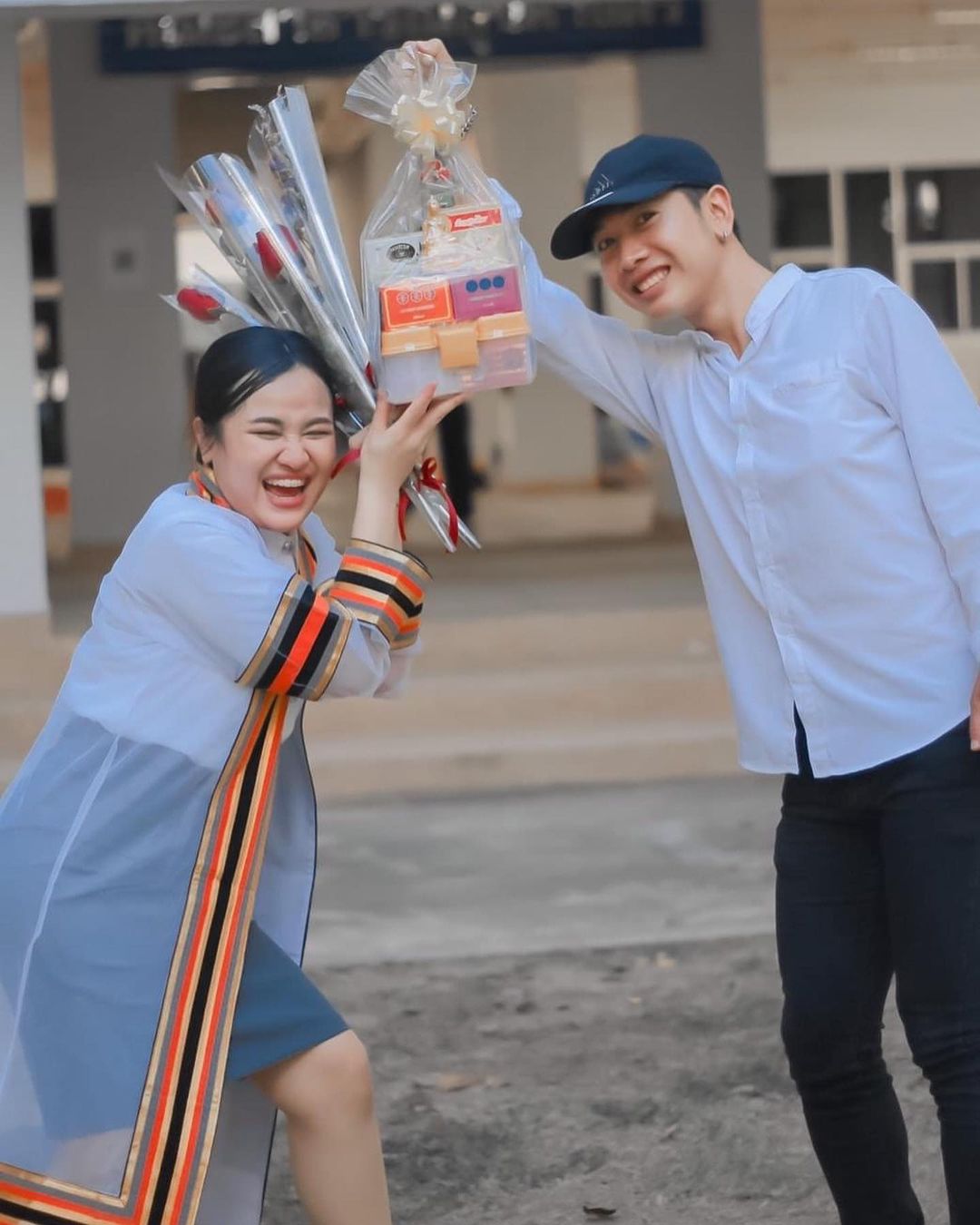 คุกเข่าขอแต่งงาน