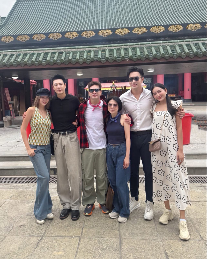 นักร้องดังยุค 90