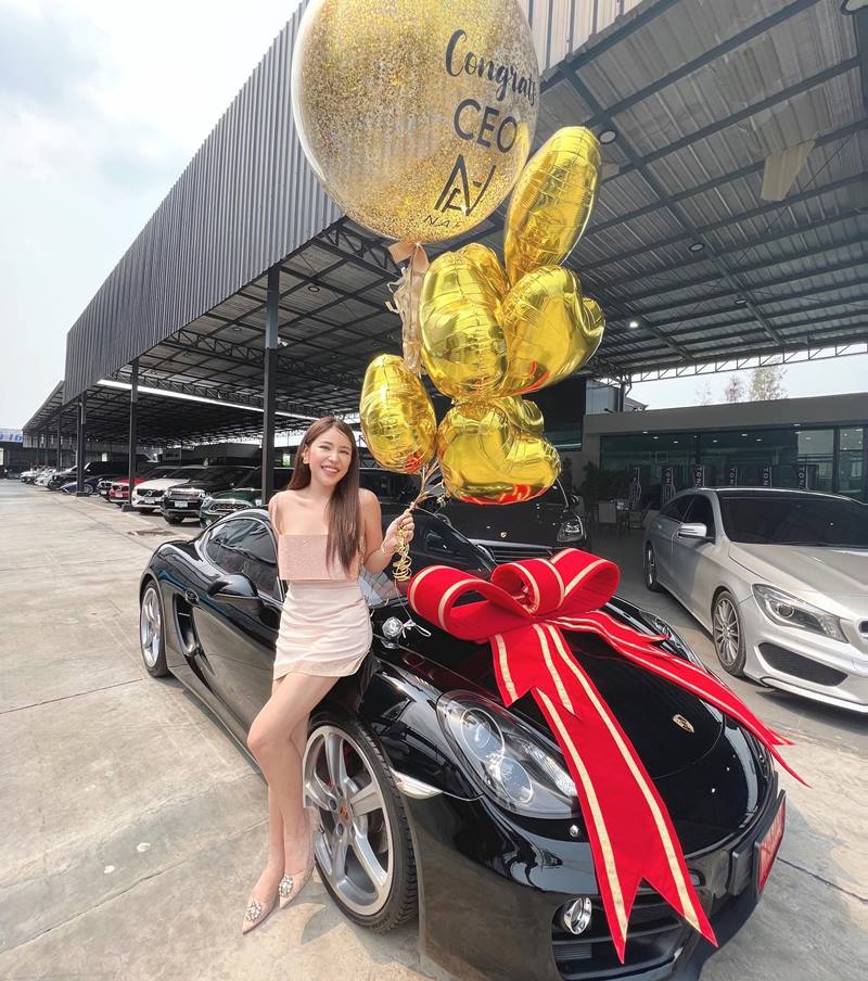 นาฟ หลานแพท ถอยปอร์เช่ป้ายแดง