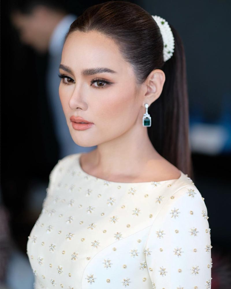 หญิง รฐา ตุลย์ แต่งงาน