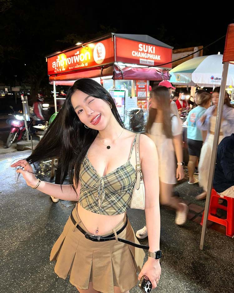 เอิร์น ภัทรวดี