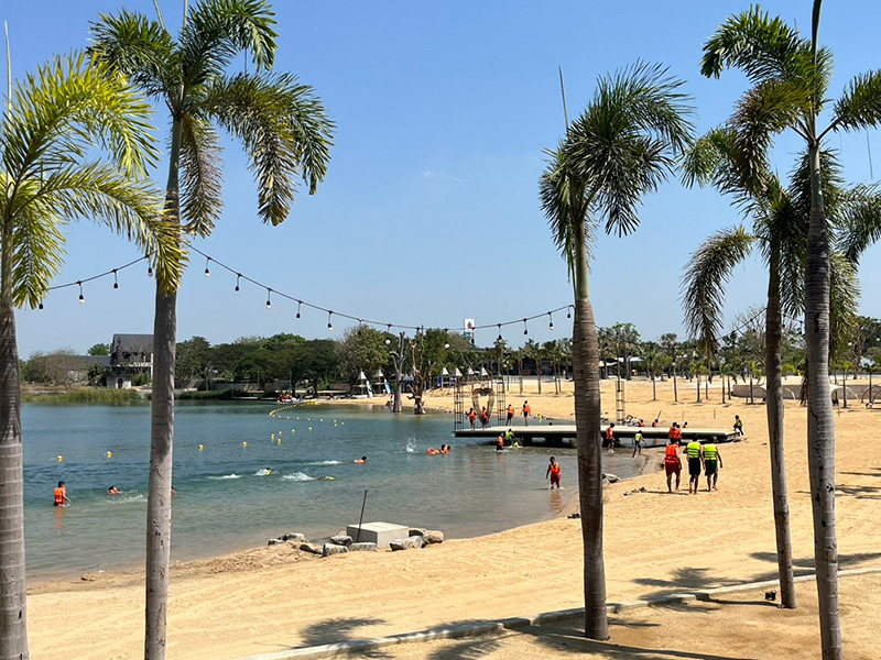 ทะเลอยุธยา บีชแคมป์ ที่เที่ยวคลายร้อน 2569