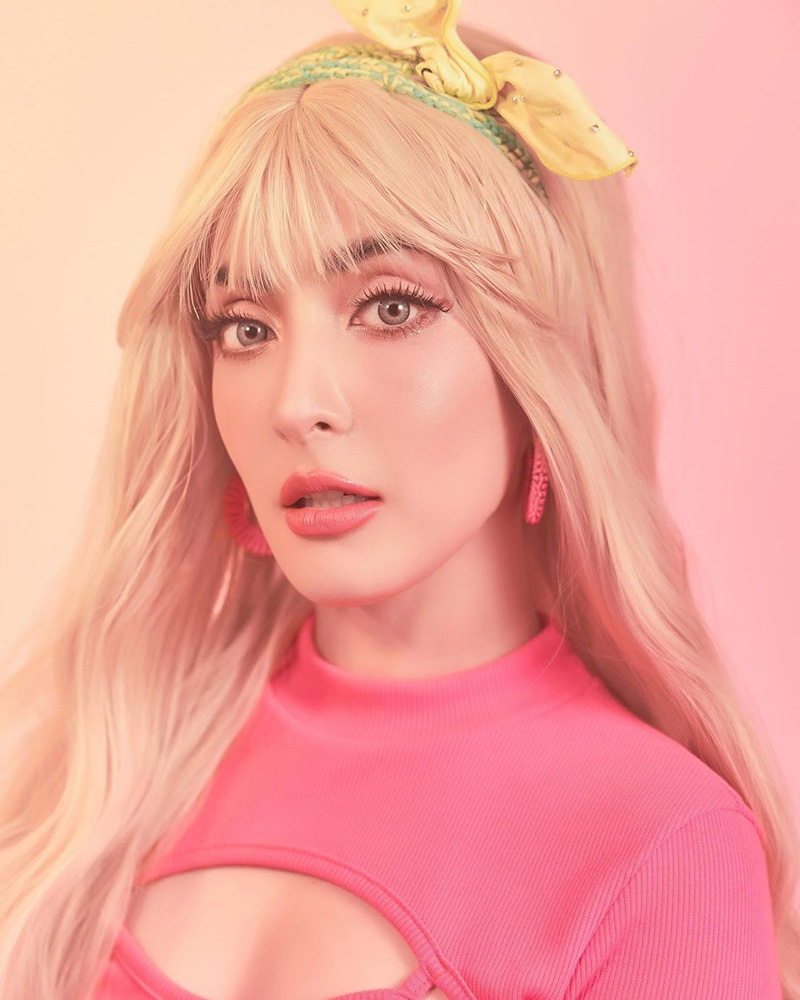 พิ้งค์กี้ สาวิกา