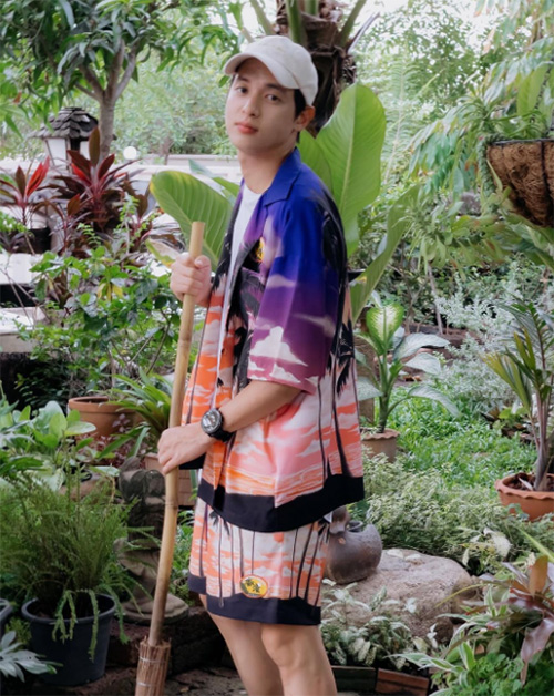 เจมส์ จิรายุ เสื้อฮาวายผู้ชาย