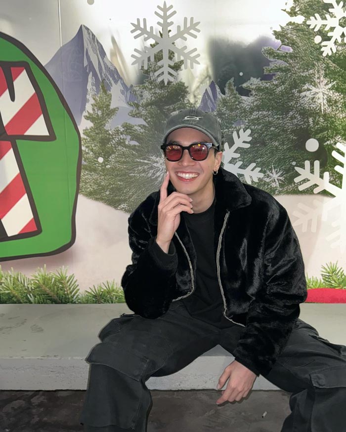 โอบ โอบนิธิ