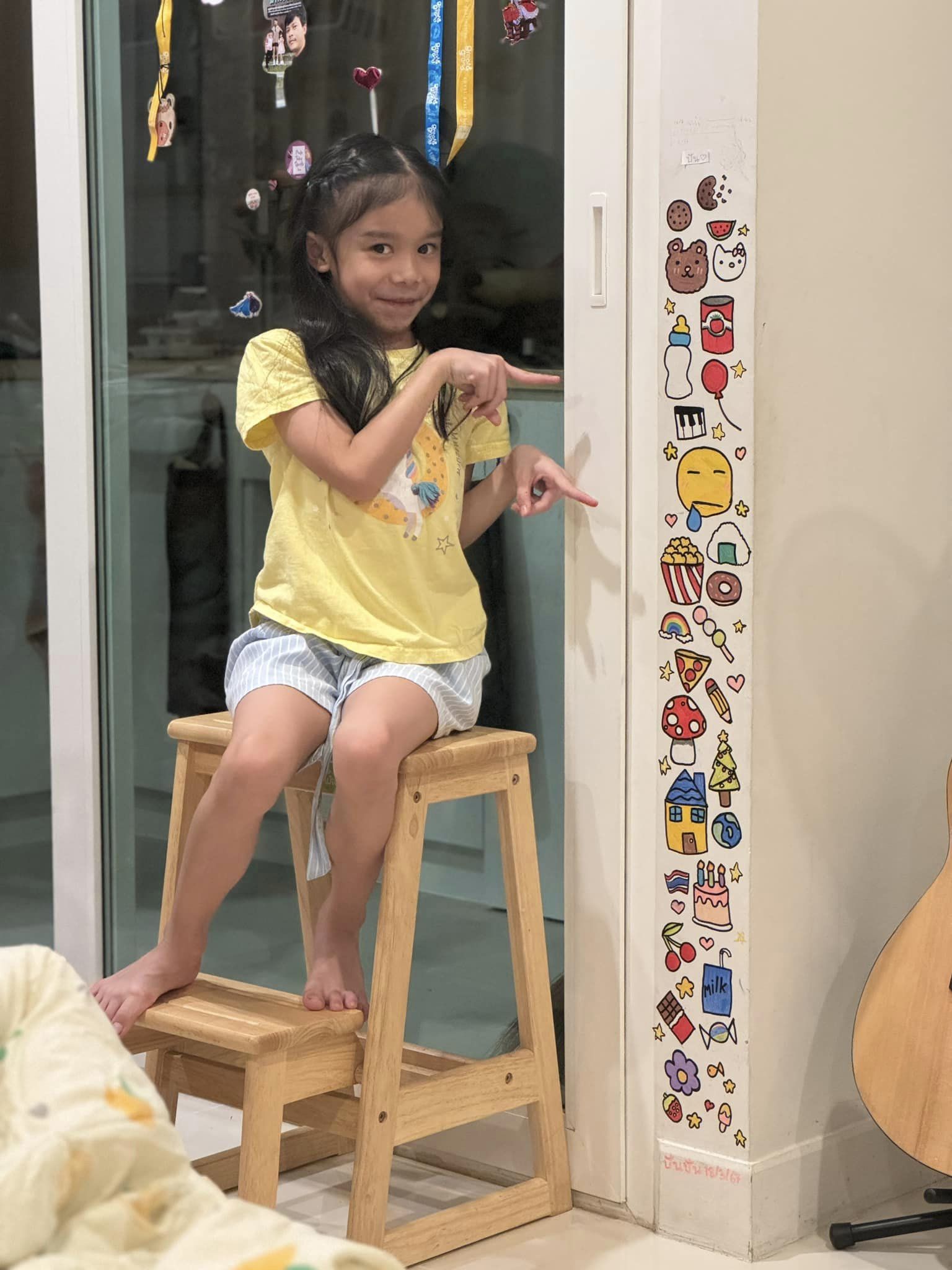 เขียนกำแพงบ้าน