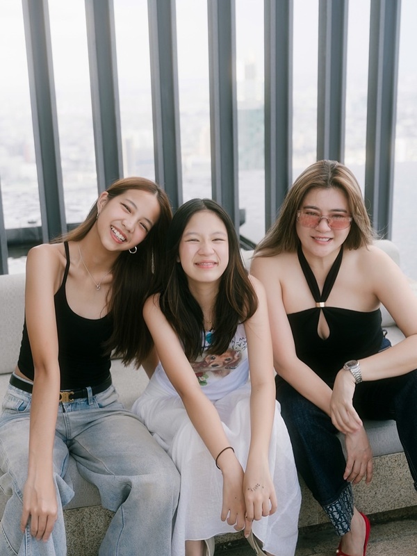 เปิดลุคล่าสุดของ น้องแสนดี ลูกสาวโอ๋ ภัคจีรา เหมือนคุณแม่เป๊ะ