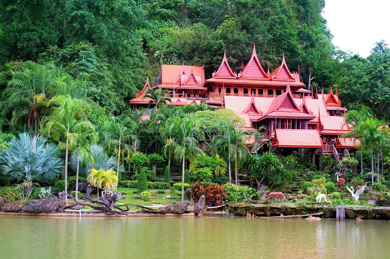 วัดถ้ำเขาวง จังหวัดอุทัยธานี
