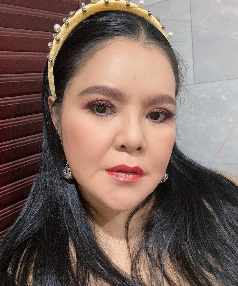 ฮาย อาภาพร 