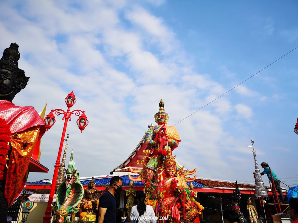 ท้าวเวสสุวรรณ วัดราษฎร์ศรัทธาธรรม (บางชัน)
