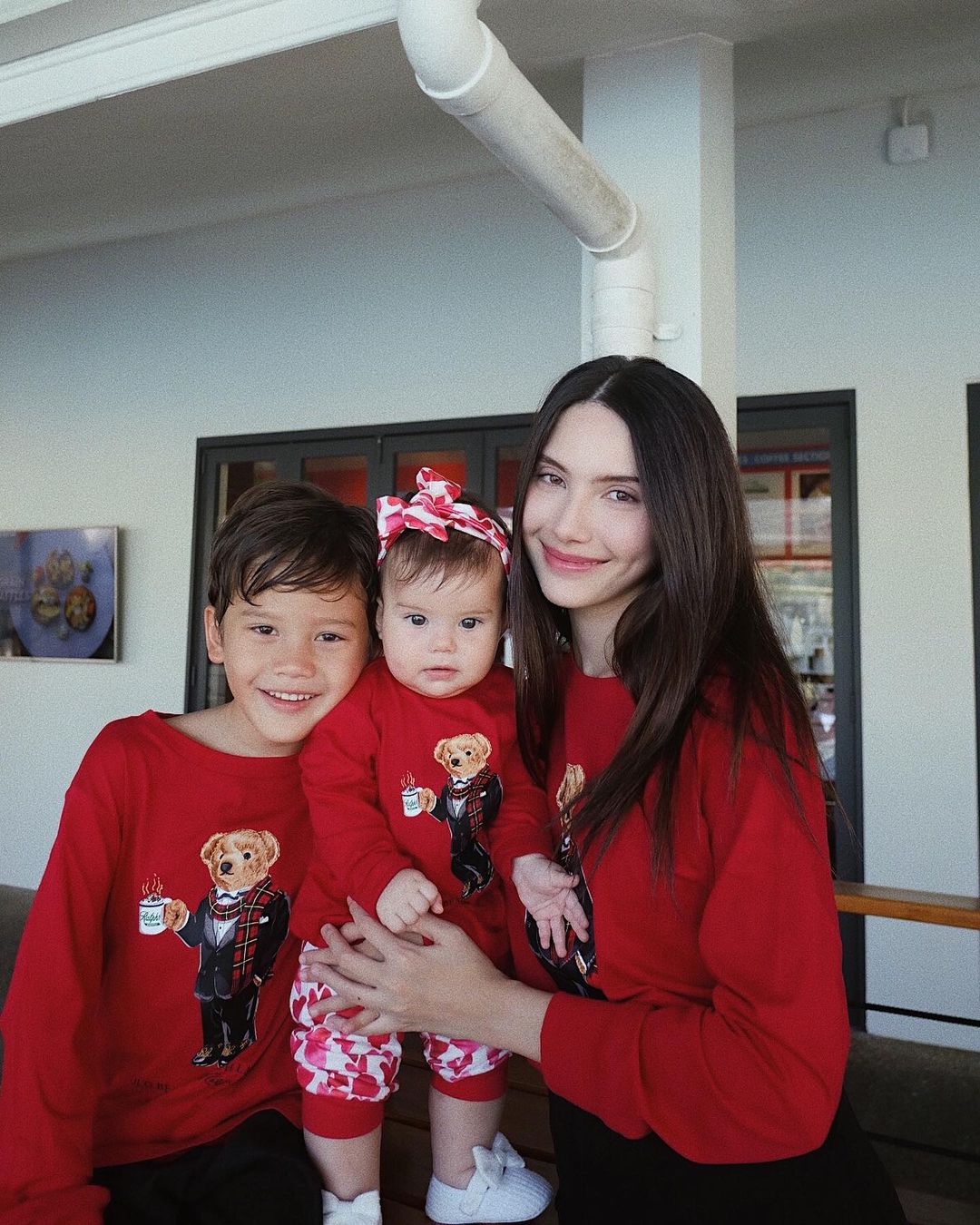 ข่าวไมค์ ซาร่า