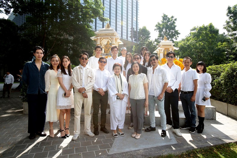 อย่า อยู่ อย่าง อยาก