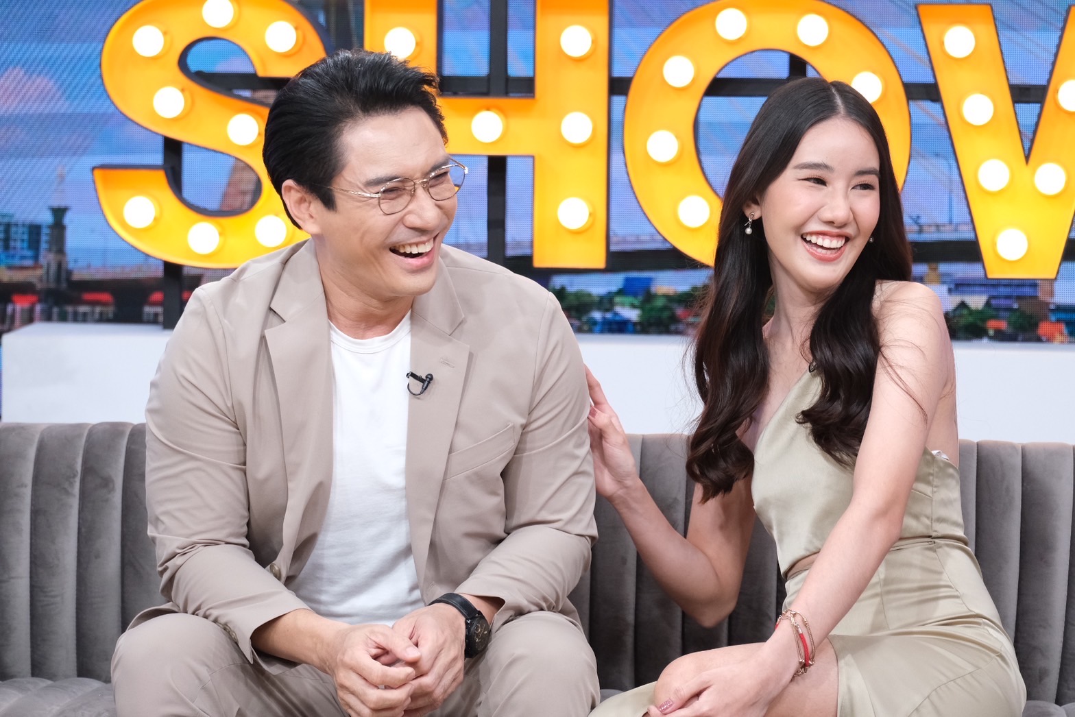 บุ๊ค เลิก เอ พศิน 