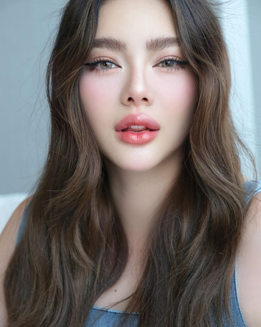 ดิว อริสรา ประวัติ 14 เรื่องรู้จักอดีตนางร้ายหน้าสวย กับหลากเรื่องราวในชีวิต