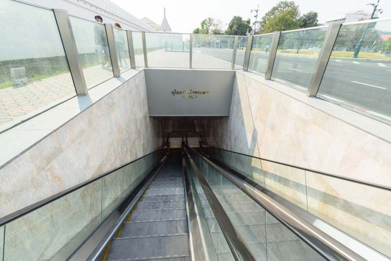 ที่เที่ยวปีใหม่ในกรุงเทพ อุโมงค์ทางลอดถนนมหาราช 