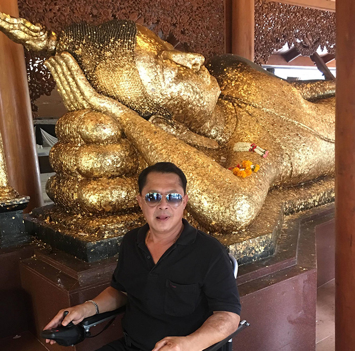 อดีตพระเอกดัง