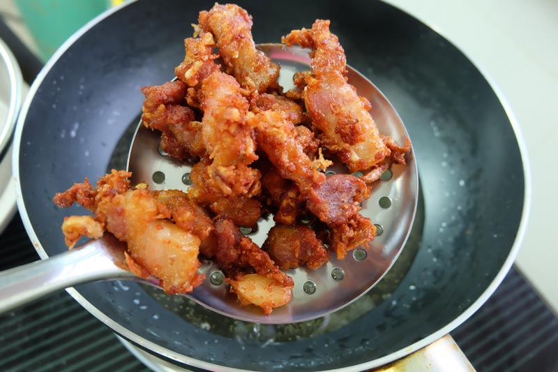 แหนมหมูสามชั้นทอด