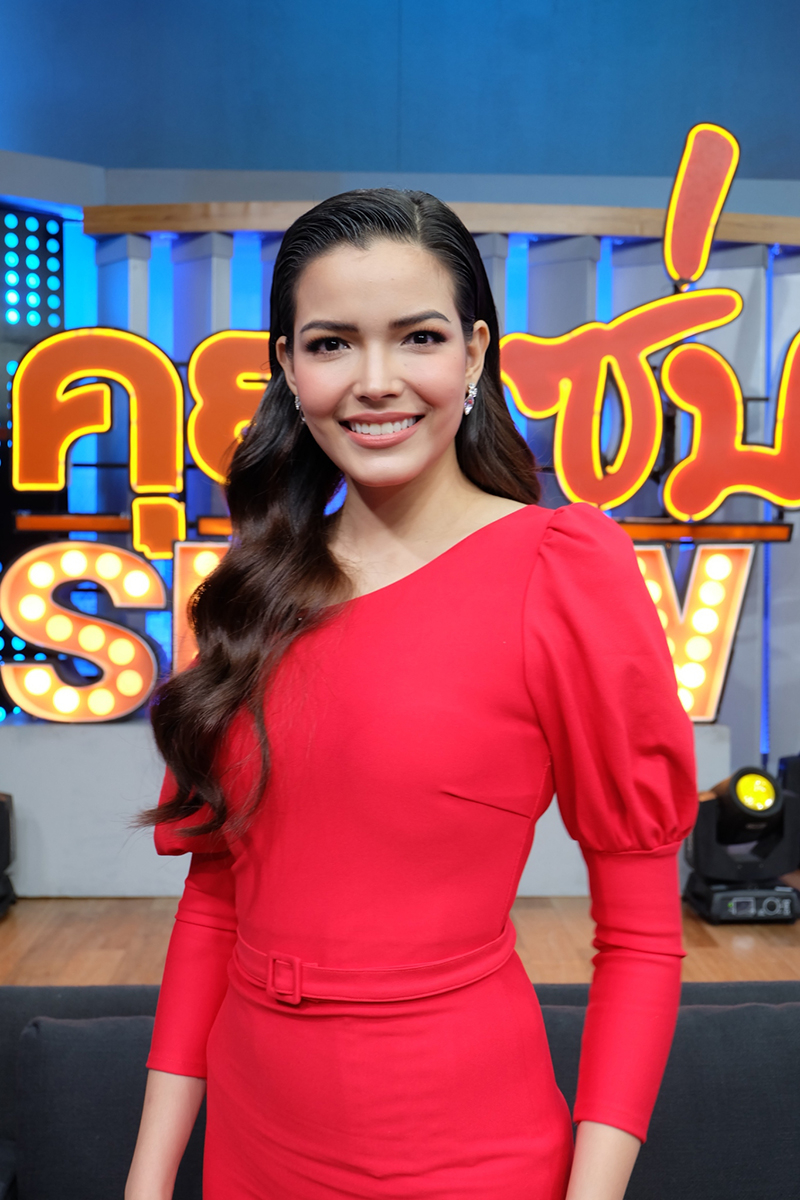 ฟ้าใส ปวีณสุดา