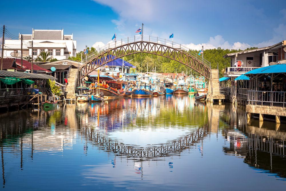 บ้านน้ำเชี่ยว