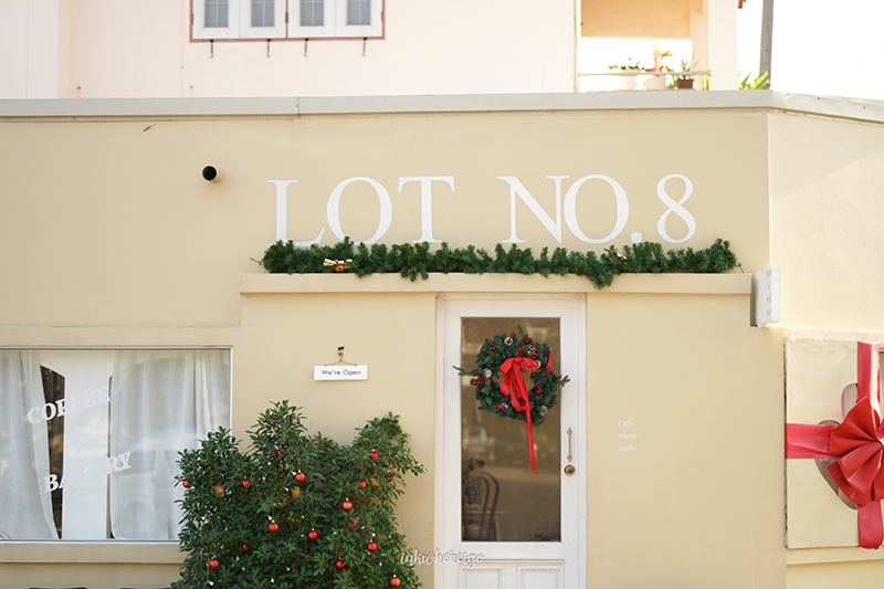 LOT NO.8 Cafe คาเฟ่นครปฐม