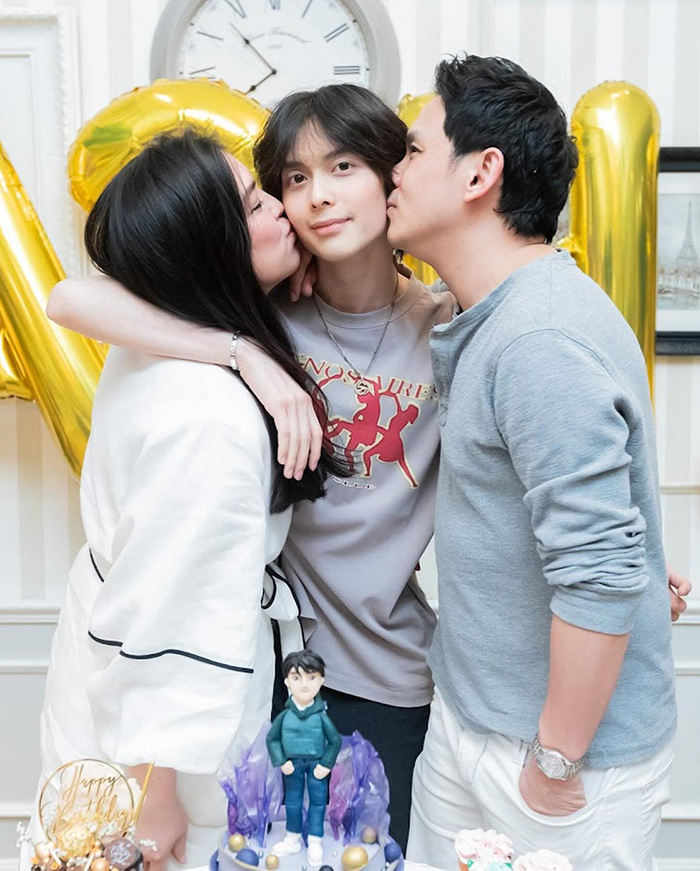 อชิ อชิรวัตติ์