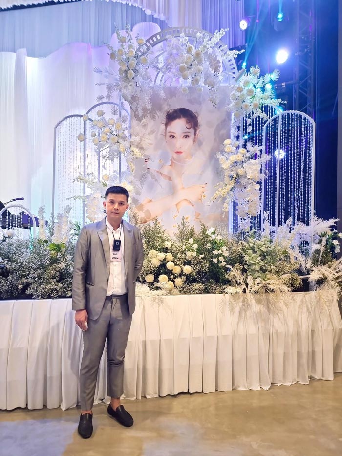 อะตอม สัมพันธภาพ