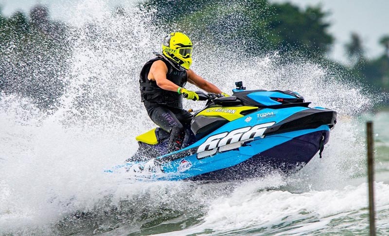 เปิ้ล นาคร