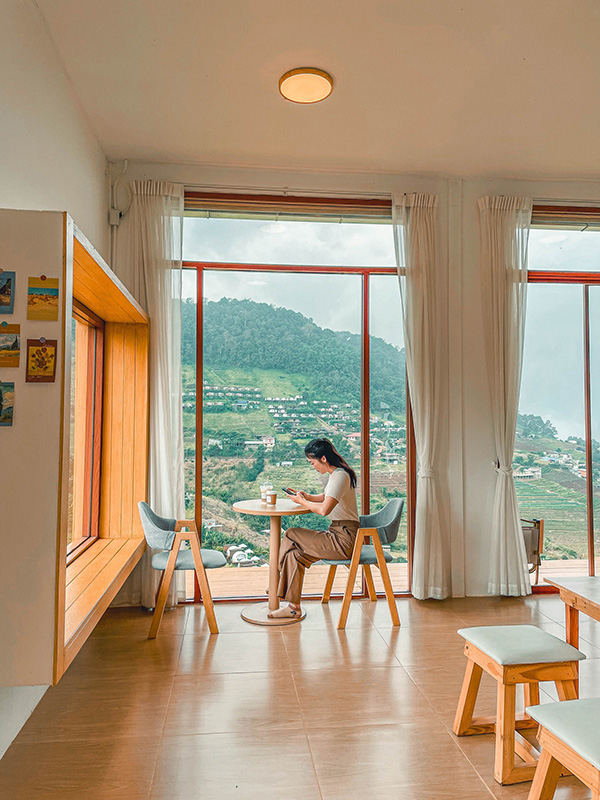 ร้านคาเฟ่บนดอย R ROON Cafe Camping