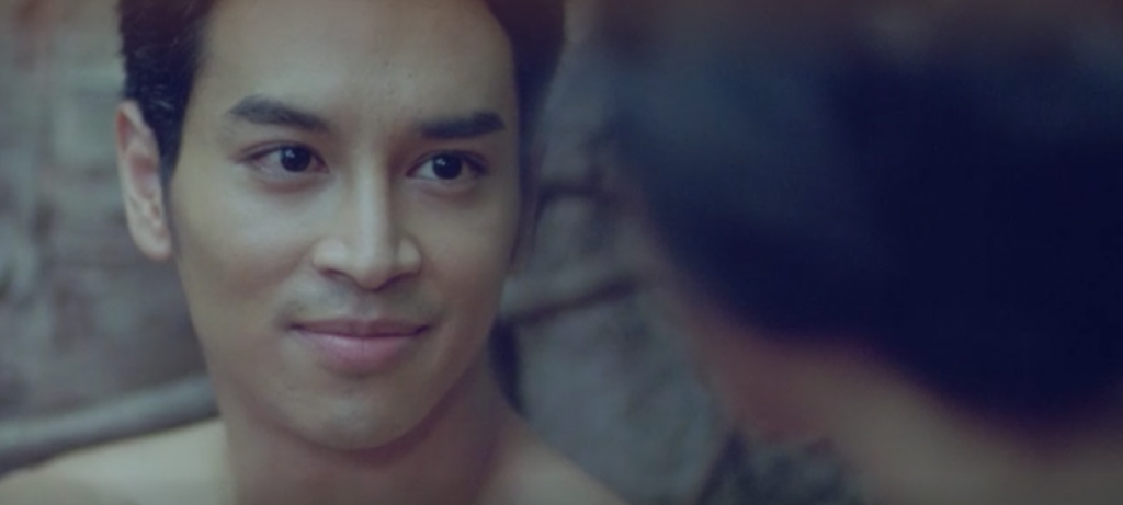 กอล์ฟ อัครา