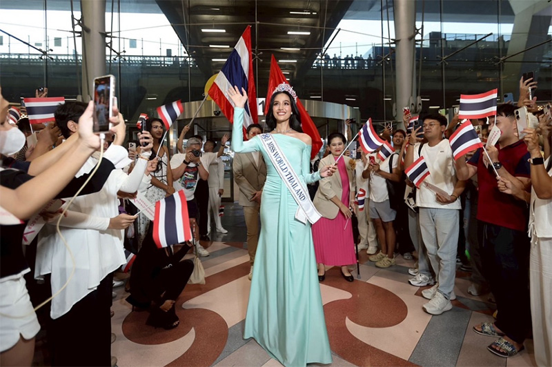โอปอล สุชาตา กับลุคเข้ากอง Miss World 2025 สวยสง่าสมมงไทยแลนด์