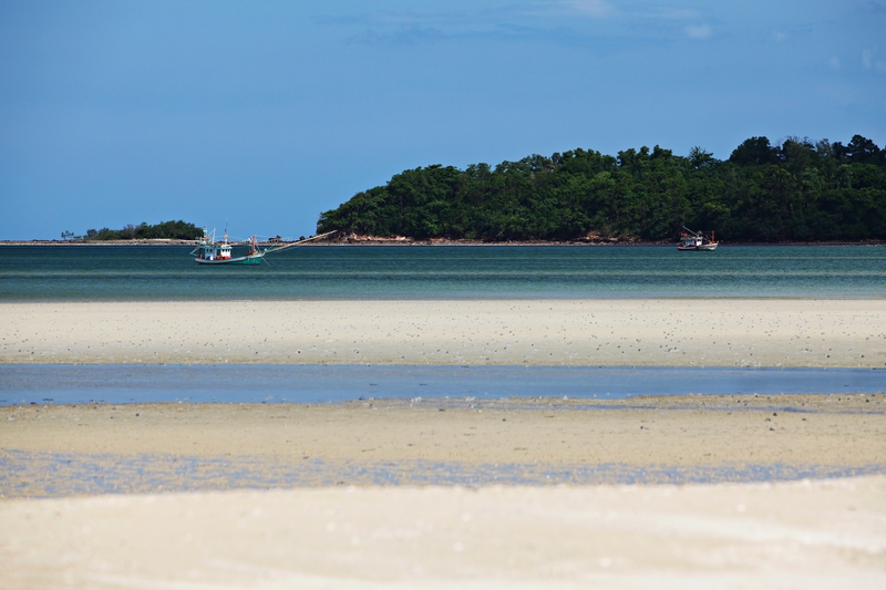 ที่เที่ยวทะเลชุมพร ไม่ข้ามเกาะ อ่าวบ่อเมา
