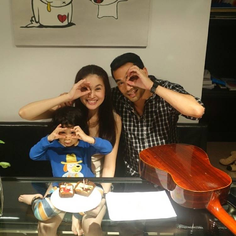 ตุ้ย ธีรภัทร์ แอนนา นาตาชา