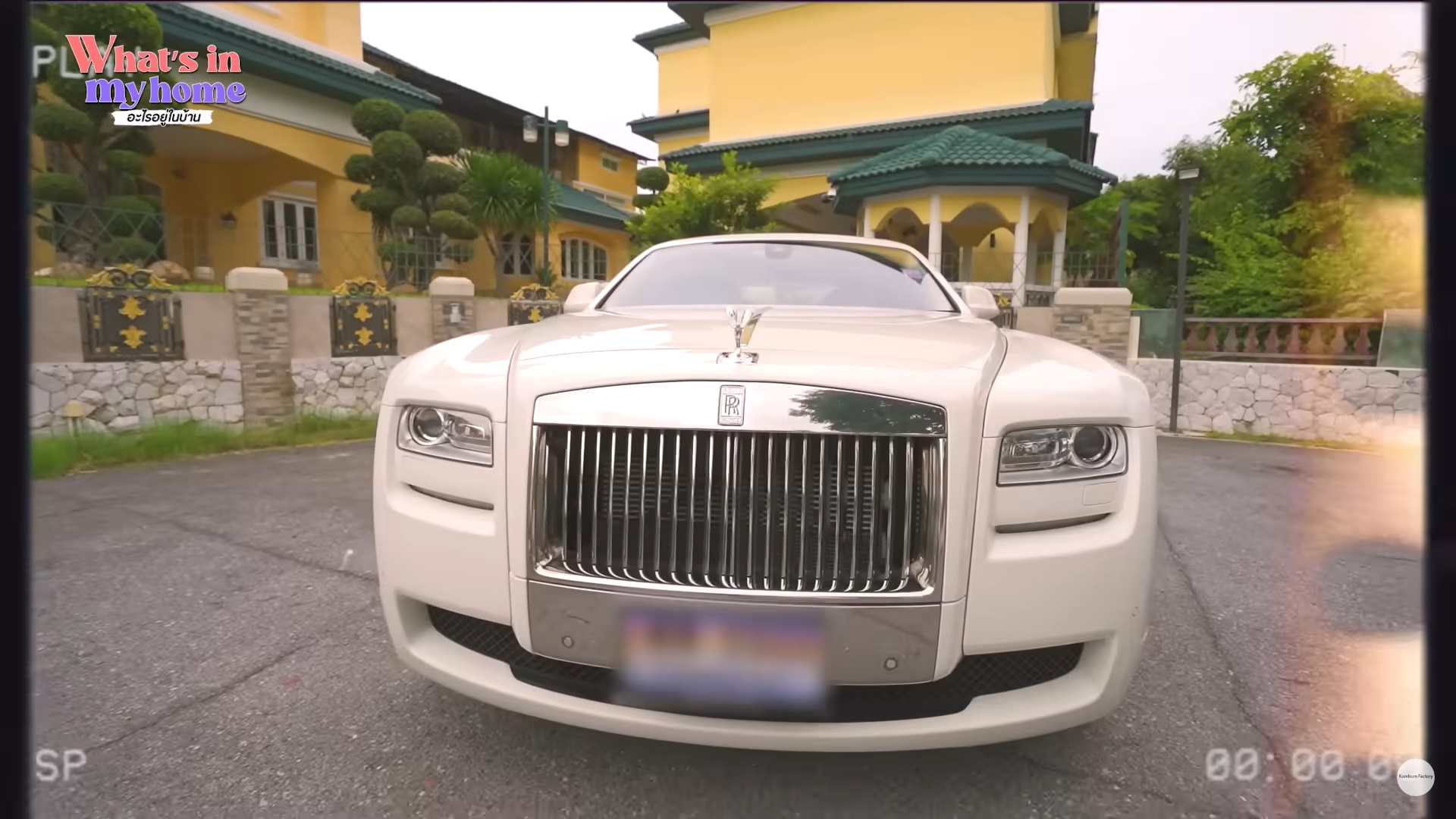 แก้มบุ๋ม ปรียาดา