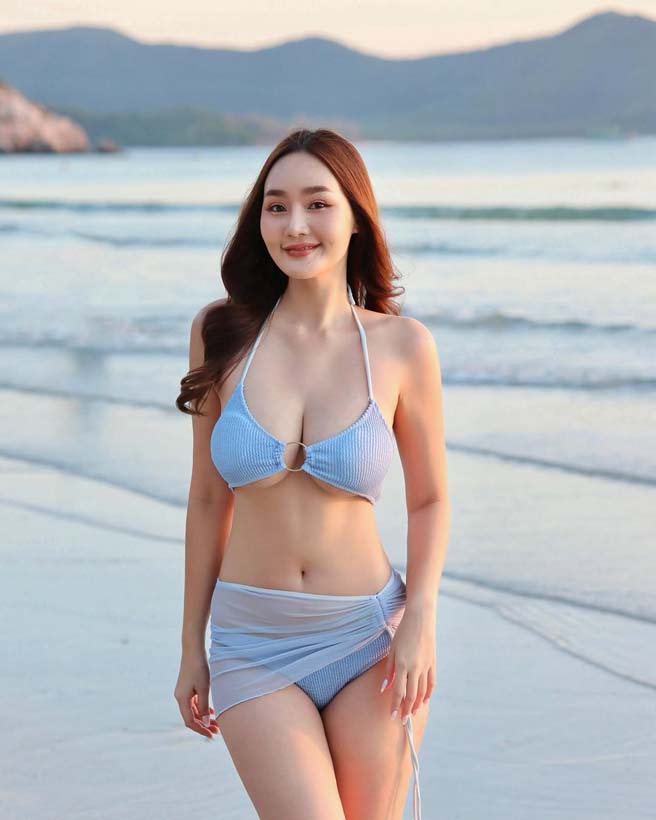 มิ้น ณิญารินทร์ ไอดอลสุดเซี้ยะ แฟนหงส์แดง นุ่งบิกินี่โชว์ไฟหน้าสว่างวาบ