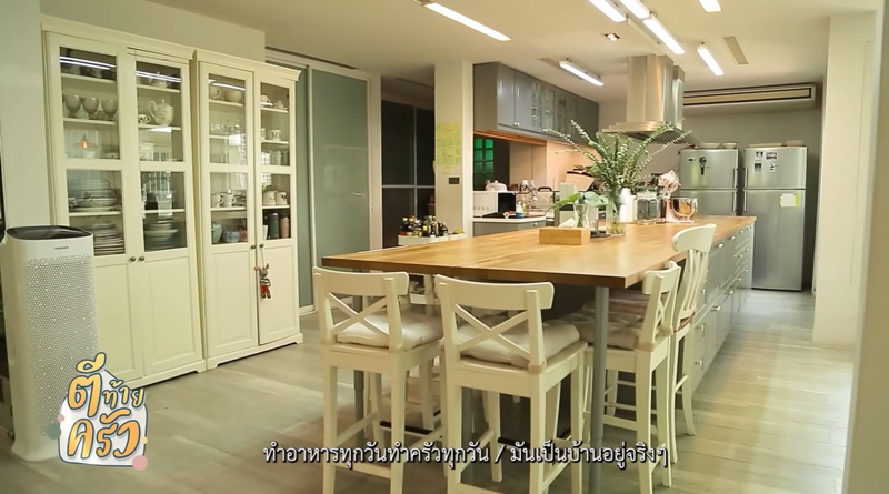 บ้าน จ๋า ยศสินี ห้องครัว