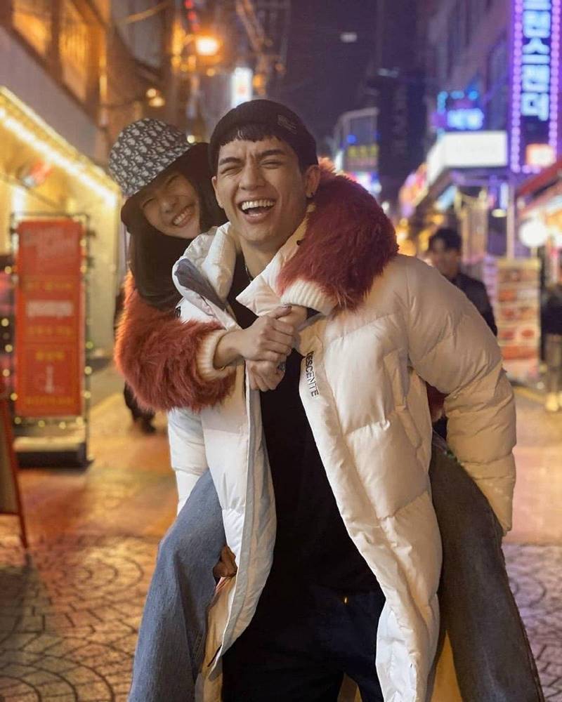 แพรวา จอส