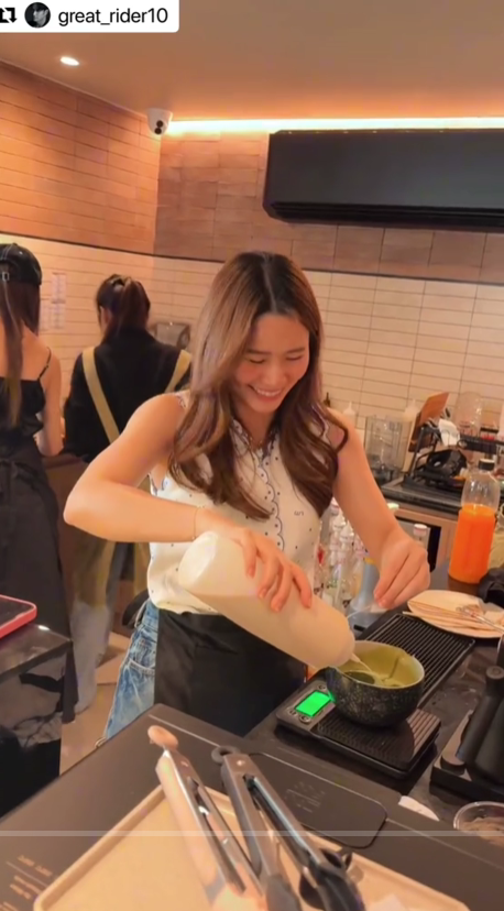 โฟม เบญจมาศ 