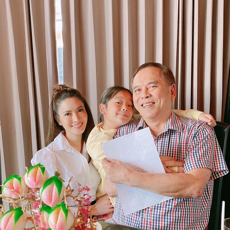 แอฟ ทักษอร ร่วมงานวันเกิด ปู่ไพวงษ์