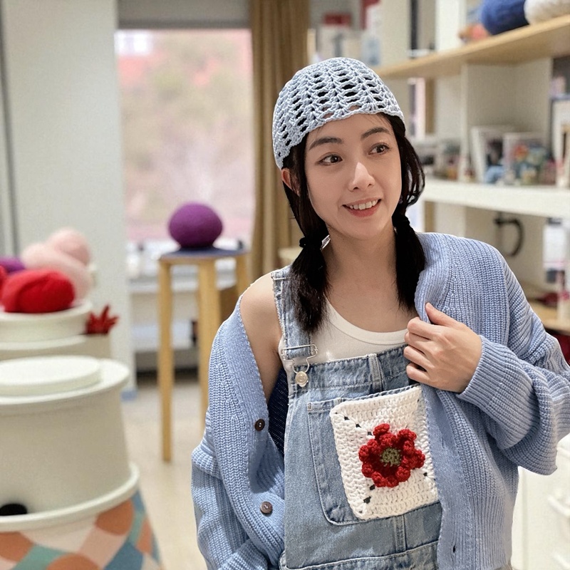 สาวปริศนาถ่ายเซลฟี่คู่ จีซู BLACKPINK