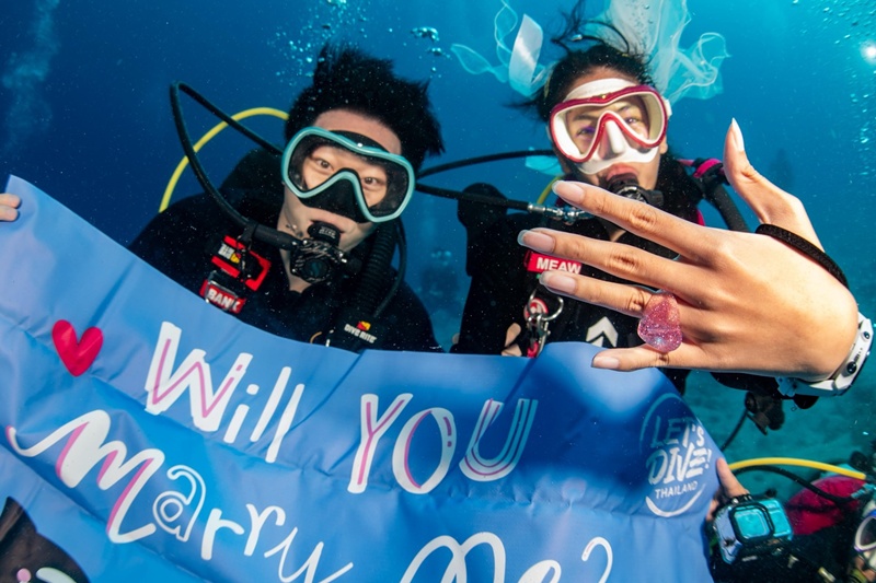 มะเหมี่ยว พรชดา ถ่ายพรีเวดดิ้งใต้น้ำ