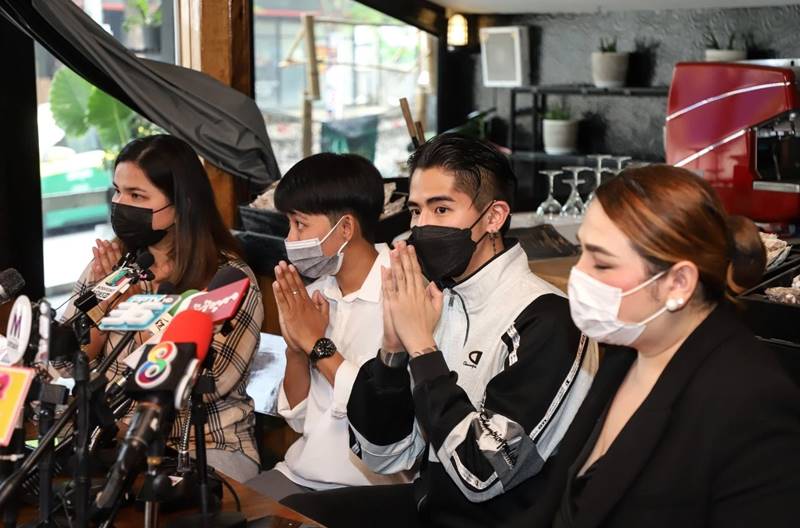 นิก คุณาธิป, โม อมีนา, แตงโม นิดา