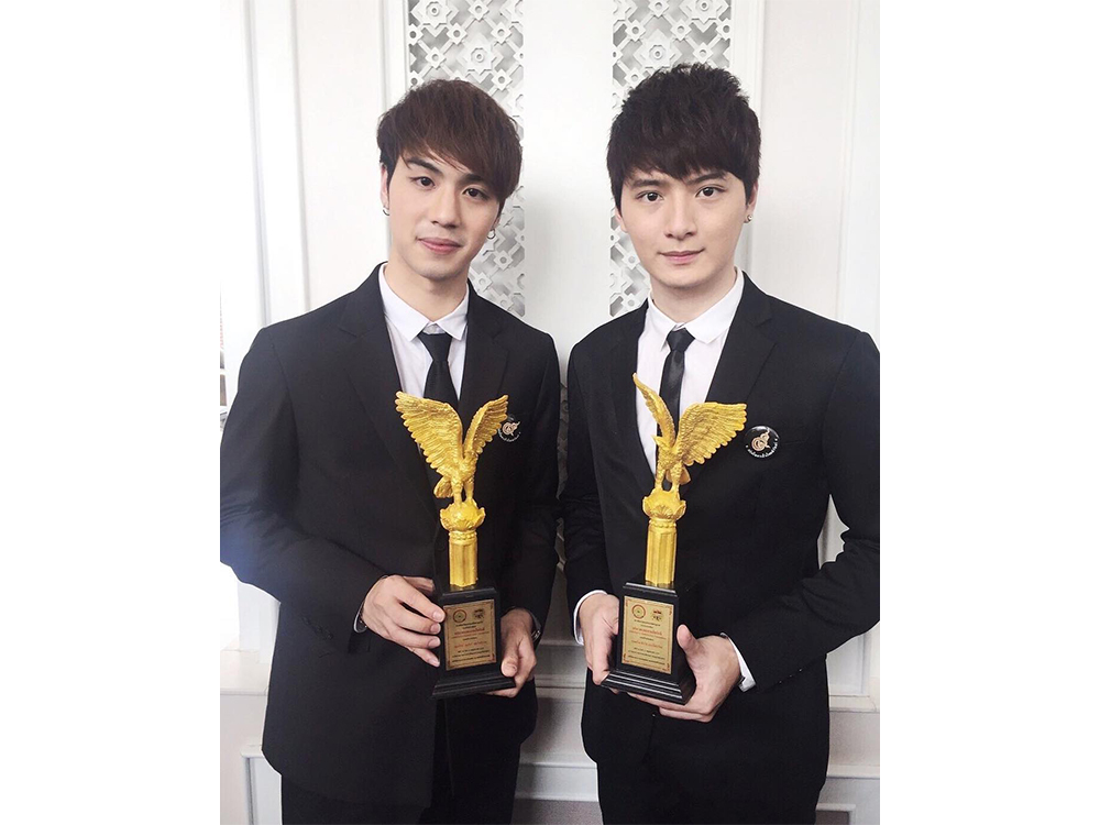 คริส พีรวัส
