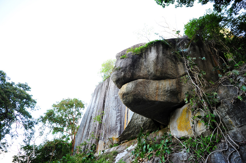 อุทยานแห่งชาติน้ำตกทรายขาว