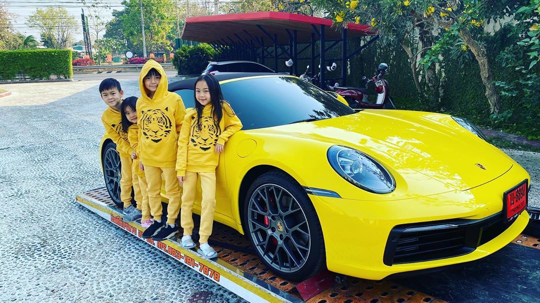 พลอย ชิดจันทร์ ครอบครัว