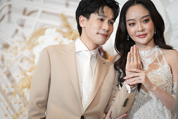 พีท กันตพร แก้มบุ๋ม ปรียาดา